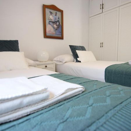 Rentalsevilla Espacioso Apartamento En La Alameda De Hercules Con Parking Sevilha Exterior foto