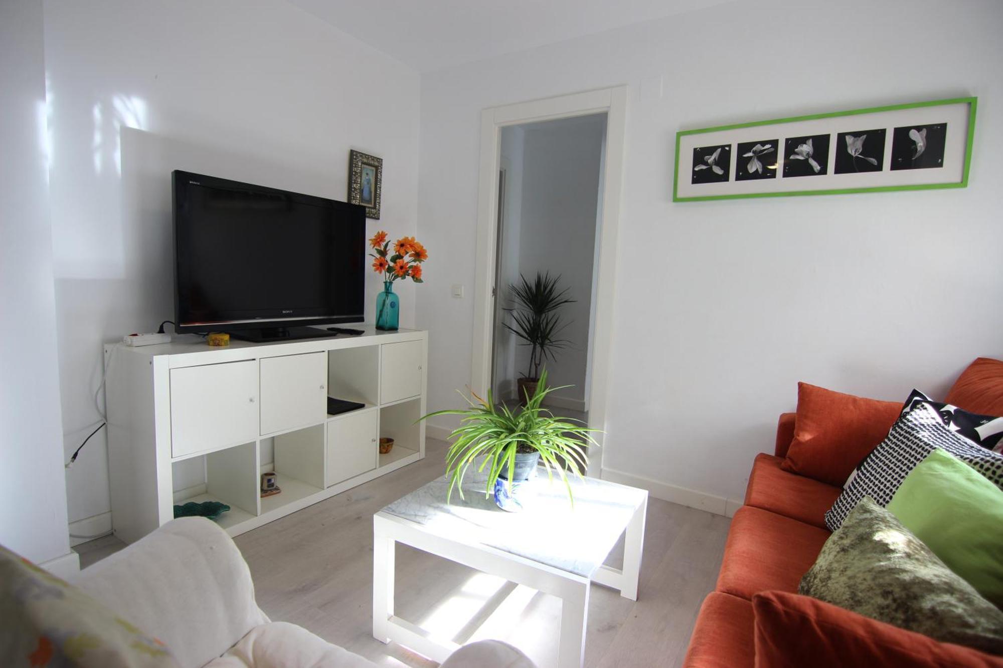 Rentalsevilla Espacioso Apartamento En La Alameda De Hercules Con Parking Sevilha Exterior foto