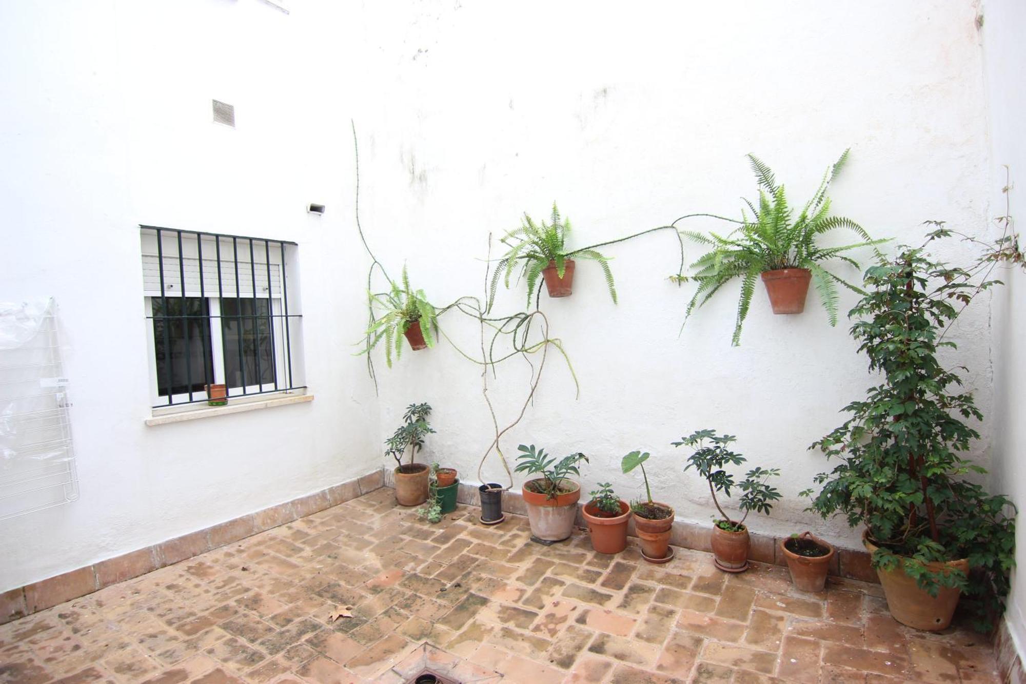 Rentalsevilla Espacioso Apartamento En La Alameda De Hercules Con Parking Sevilha Exterior foto